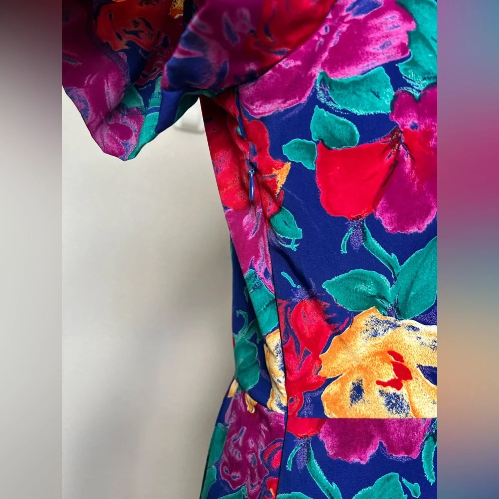 Vintage 90's Positive Attitude Women's Vibrant Floral Faux Wrap Dress Size 14P - Picture 6 of 11